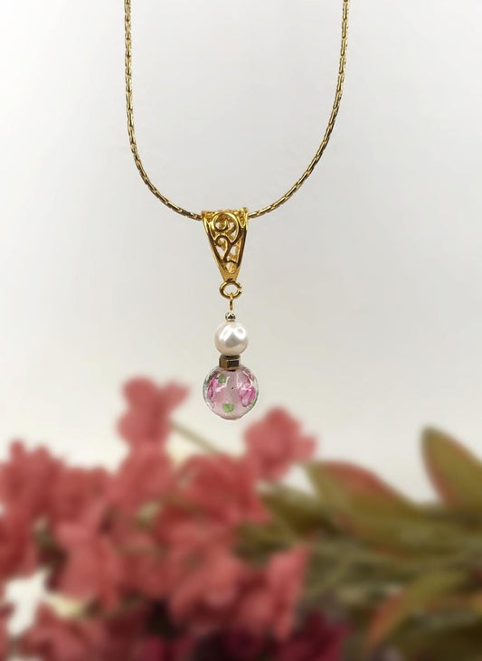 Handmade Gold Plated Freshwater Pearl Pink Rose Bud Floral Flower Bead Round Circle Elegant Necklace